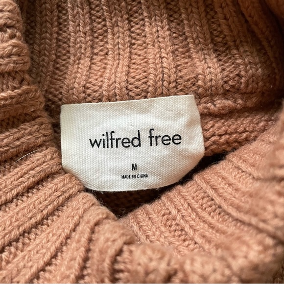 Aritzia Wilfred Free Harper/Heinen Sweater in Buenos Aires - Picture 6 of 11